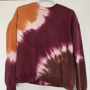 Tie dye pullover size medium